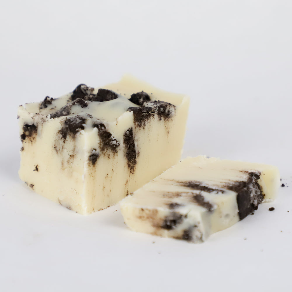 A quarter pound portion of Lucky Duck Fudge's Classic Cookies 'N Cream fudge.